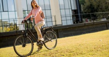 Kann man mit dem E-Bike abnehmen? Tipps und Tricks für Abnehmwillige ( Foto: Shutterstock- BGStock72)