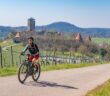 Kauf oder Leasing: E-Bike erwerben und dabei sparen ( Foto: Shutterstock-Umomos)