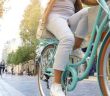 Dienstrad als umweltfreundliche Alternative für Mitarbeiter (Foto: AdobeStock - goodluz 173689775)