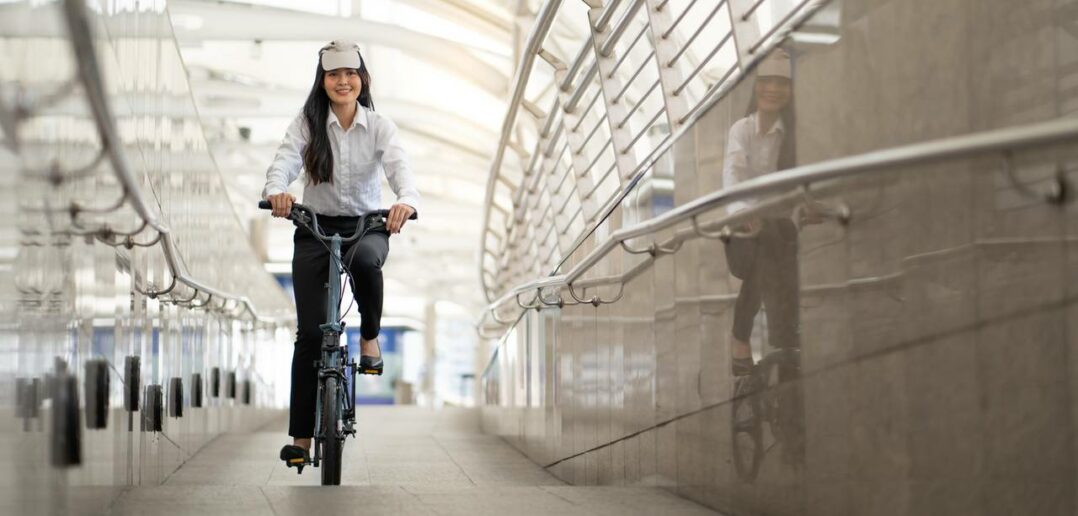 Gelebte Nachhaltigkeit für Arbeitnehmer: Das JobRad als Alternative zum Auto (Foto: AdobeStock - 640042037 Nassorn)