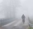 Fahrradbeleuchtung für sicheres Radfahren in der Dunkelheit (Foto: AdobeStock 299799424 Pink Badger)