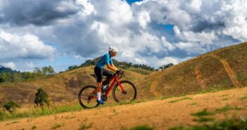 Gravelbike: Definition, Eigenschaften und warum du damit glücklich wirst (Foto: AdobeStock - 488886071 torwaiphoto)