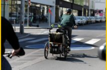 Es gibt einiges zu beachten, will man den richtigen Fahrradanhänger kaufen. (Foto: AdobeStock Sigtrix 430618087)